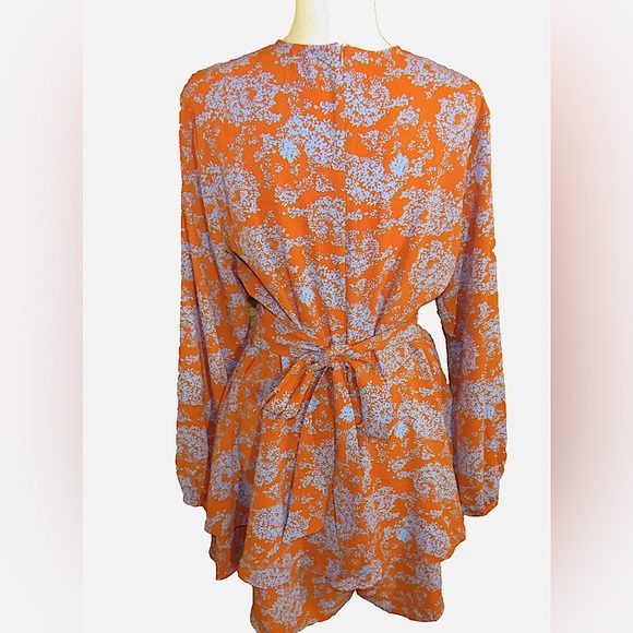 Rust W/ Blue Floral Print Long Sleeve Romper NWOT - Picture 5 of 12